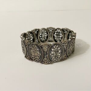 Vintage Silver Tone Filigree Stretch Bracelet